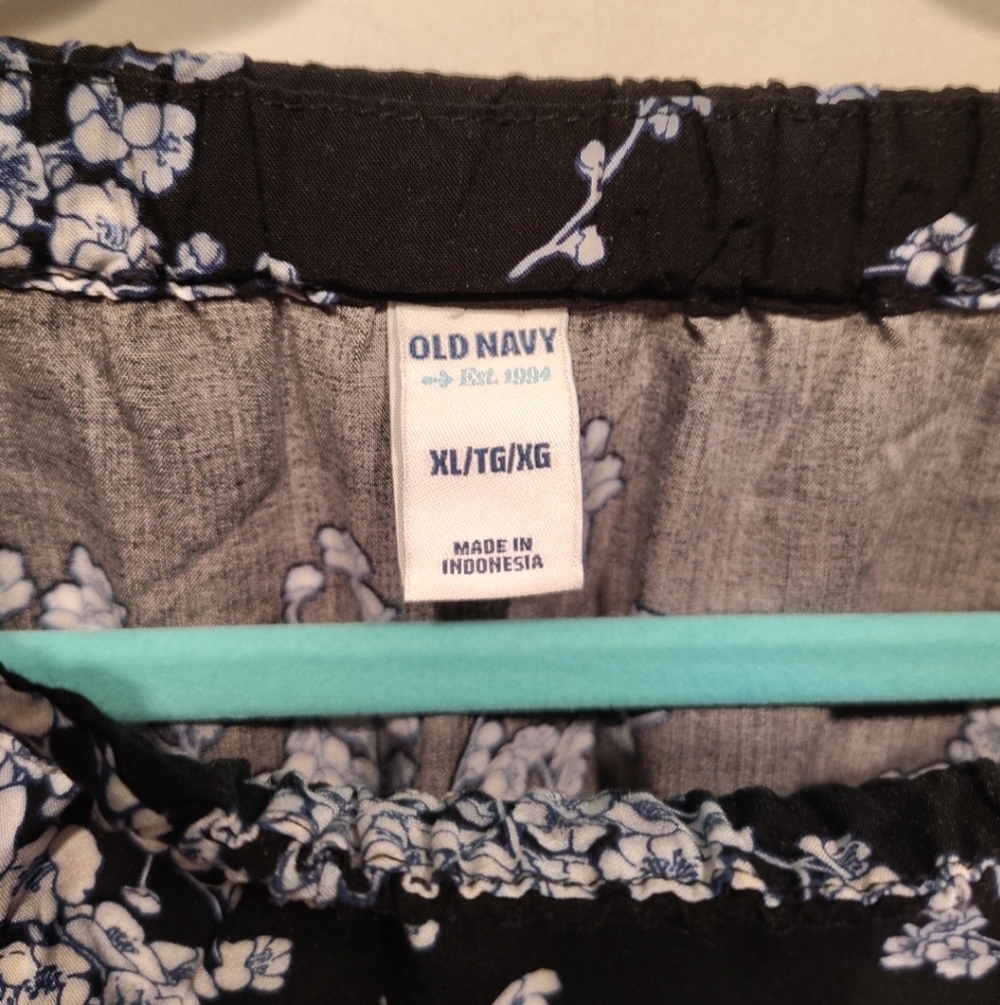 Old Navy Dark Floral Strapless Tube Maxi Dress Sz XL Summer Beach Vacation Boho - Picture 2 of 7